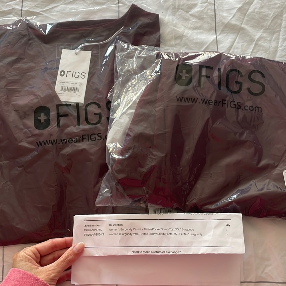 Figs scrubs set never worn in packaging